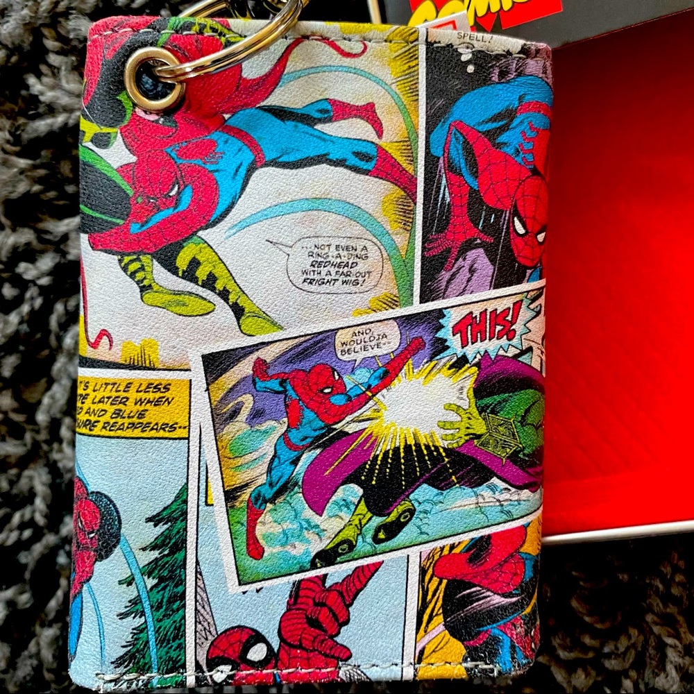 MARVEL Spider-Man trifold wallet and collector tin - Picture 7 of 11
